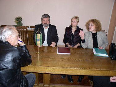 Prije početka Županijskog povjereništva Ivica Ihas sastao se sa službenicima gradske uprave čija su radna mjesta ukinuta