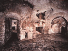 Katakombe u kojima su se okupljali prvi kršćani...