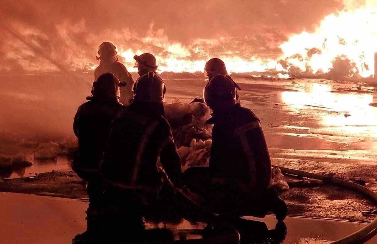 Hrvatska vatrogasna zajednica i Vlada RH izigrale profesionalne vatrogasce!